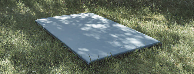 Double self-inflating mats